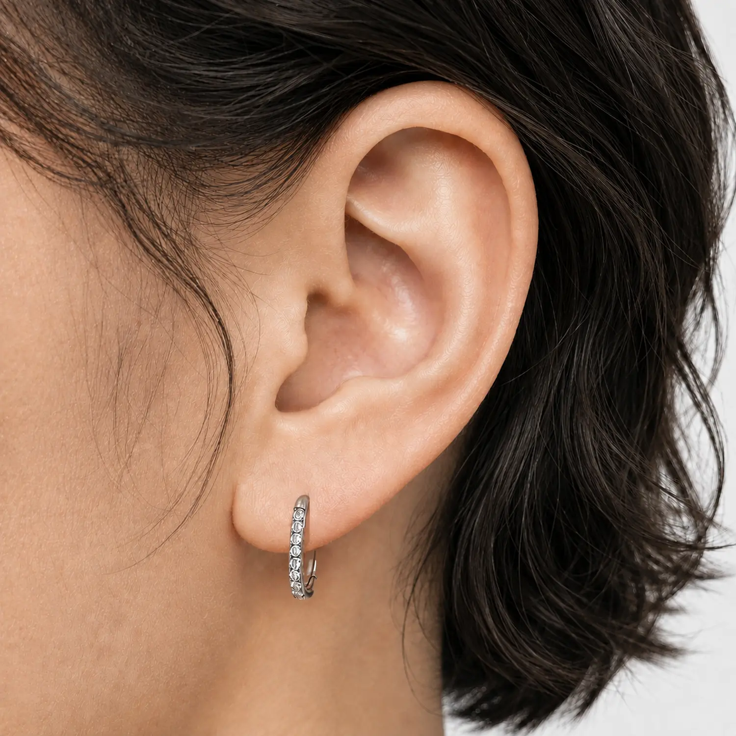 OVAL CZ PAVÉ HOOP1